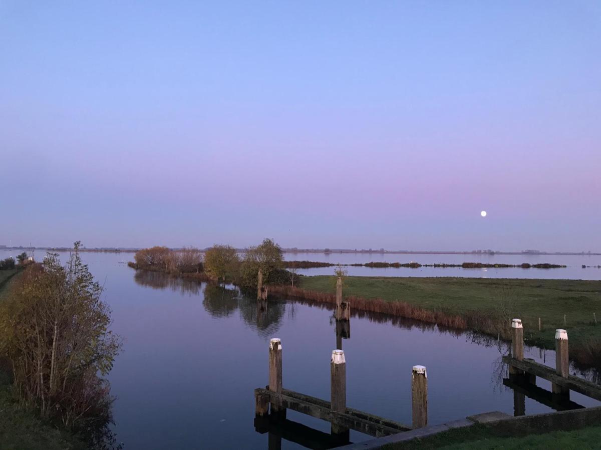B&B Logeren Bij De Burgemeester Stad aan 't Haringvliet Exteriér fotografie